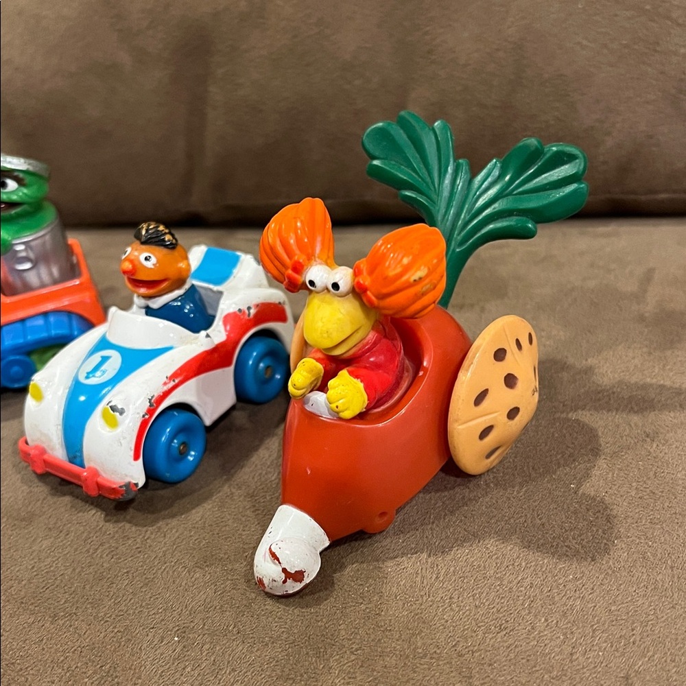 Fun Muppets/Sesame Street characters Vehicle Toy Set - Picture 4 of 9